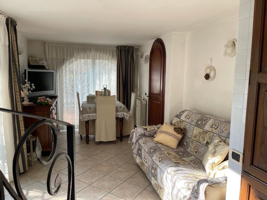 Raffinato Bilocale A Lido Di Camaiore Vicino Al Mare Luaran gambar