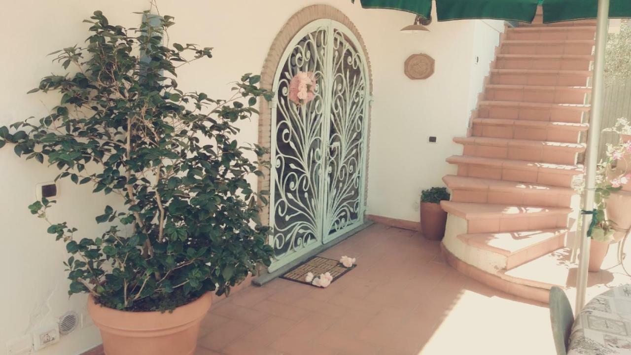 Raffinato Bilocale A Lido Di Camaiore Vicino Al Mare Luaran gambar